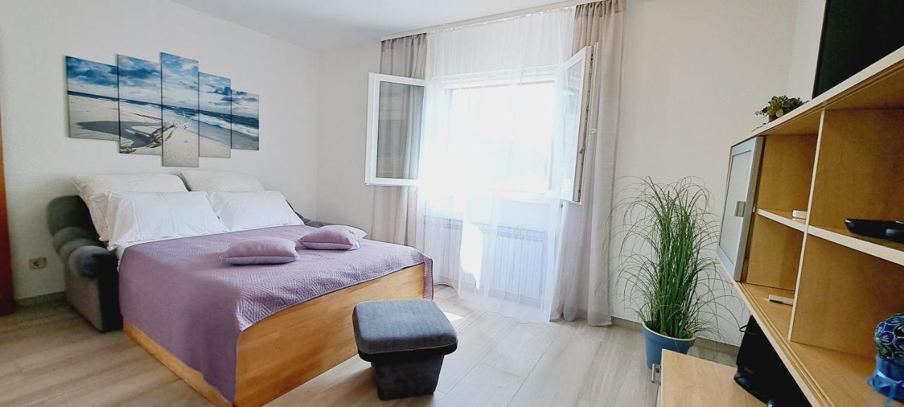 Apartments Darija & Pero 普契什查 外观 照片